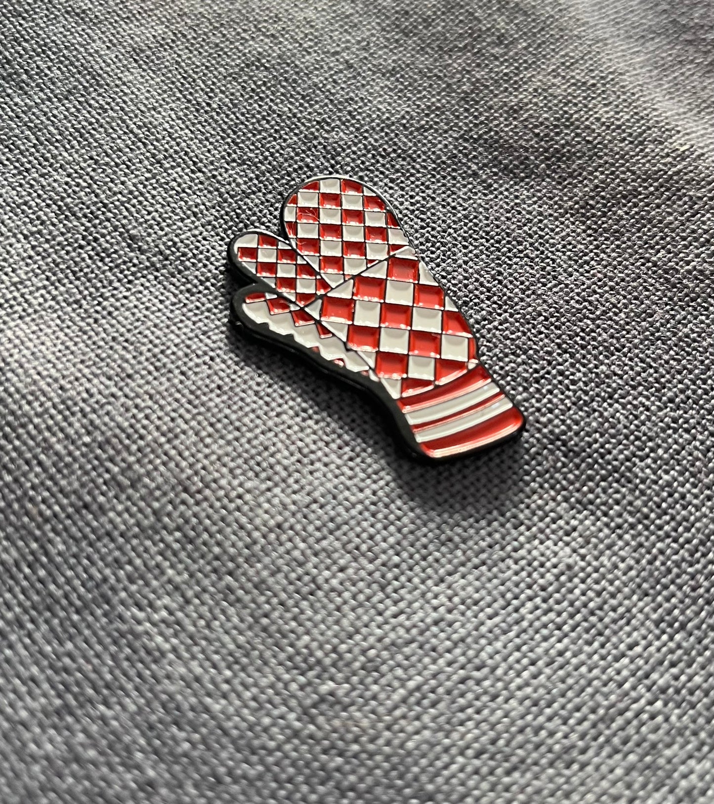 Trigger Mitt - Magnetic Needle Minder