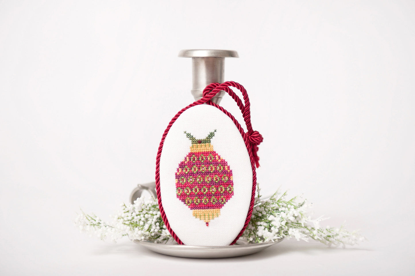 German Inspired Christmas Bauble Ornament - DIGITAL Pattern