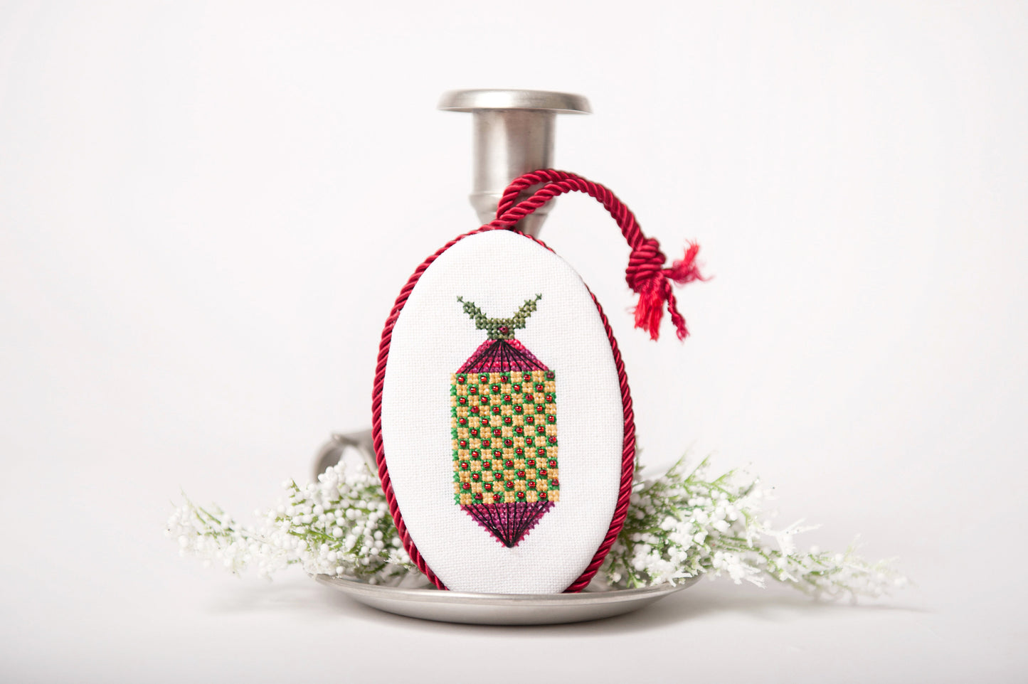 German Inspired Christmas Bauble Ornament - DIGITAL Pattern