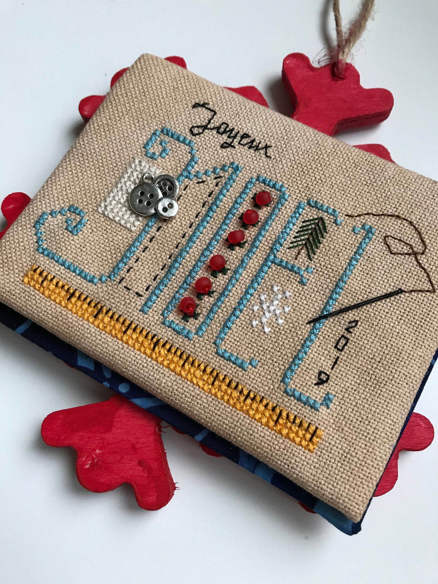 Flossmas 2019 Stitchy Noel Ornament Cross Stitch Pattern
