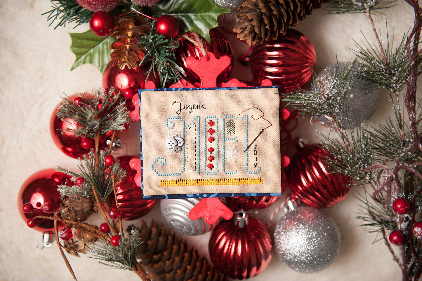 Flossmas 2019 Stitchy Noel Ornament Cross Stitch Pattern